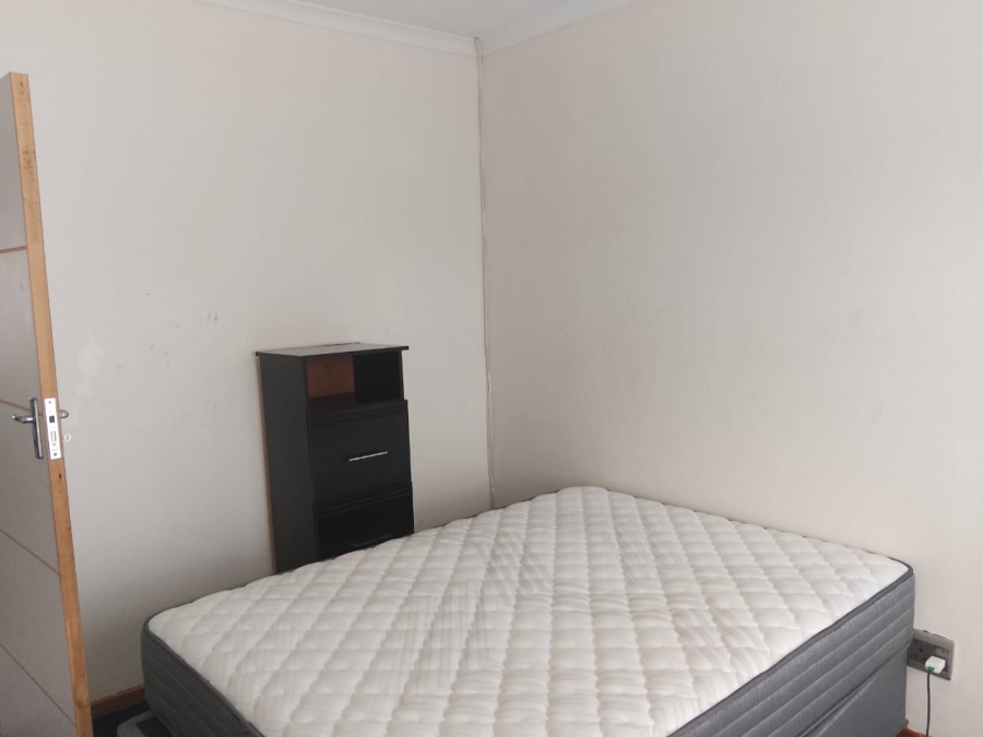 To Let 4 Bedroom Property for Rent in Sidwadwa Eastern Cape